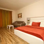 ホテル Vd Roleks Vlorë