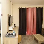 Vd Roleks Hotel Wlora