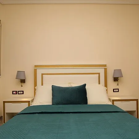 Vd Roleks Hotel 4*