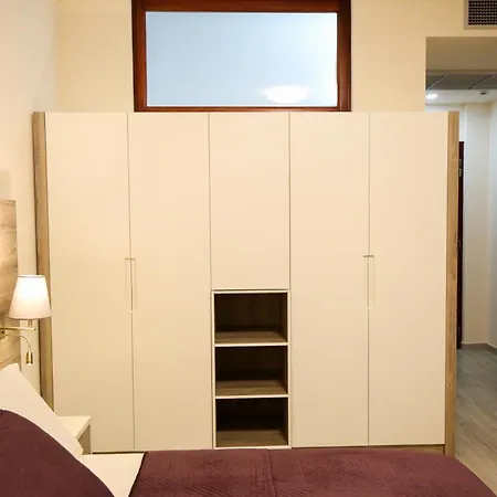 Hotell Vd Roleks Vlorë