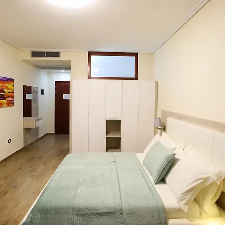 Vd Roleks Hotel