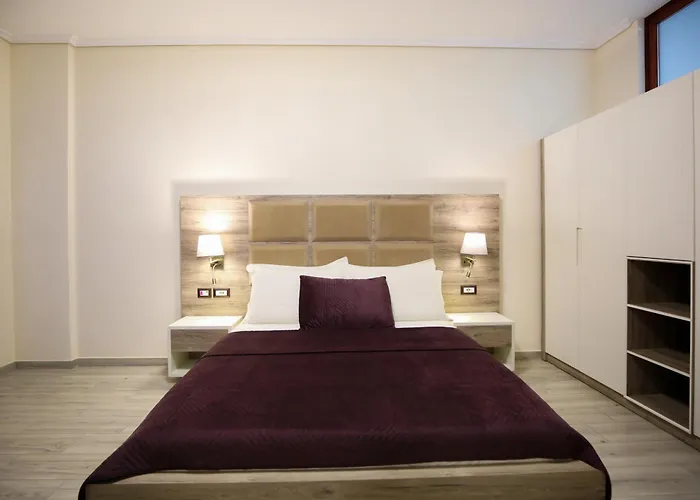 Vd Roleks Hotel Vlorë