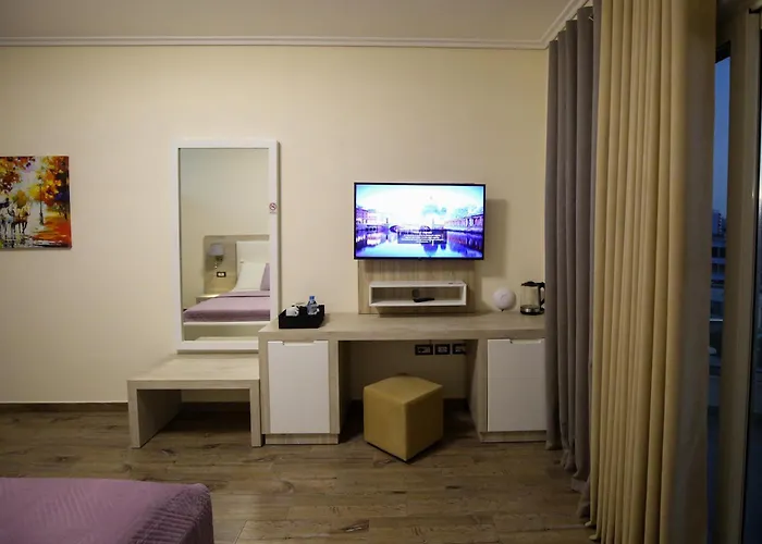 Vd Roleks Hotel Vlorë