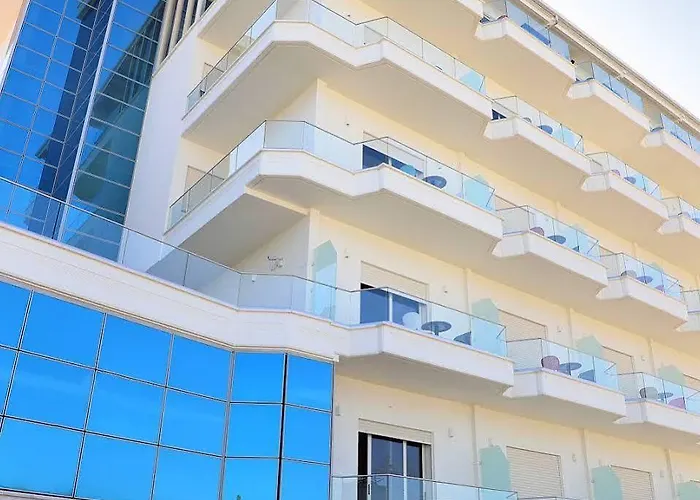 Vd Roleks Hotel Vlorë